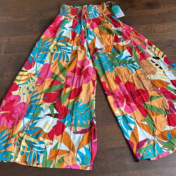 True Destinations Resort Wear Flare Pants Beach Coverup New Floral Tropical - Picture 1 of 3